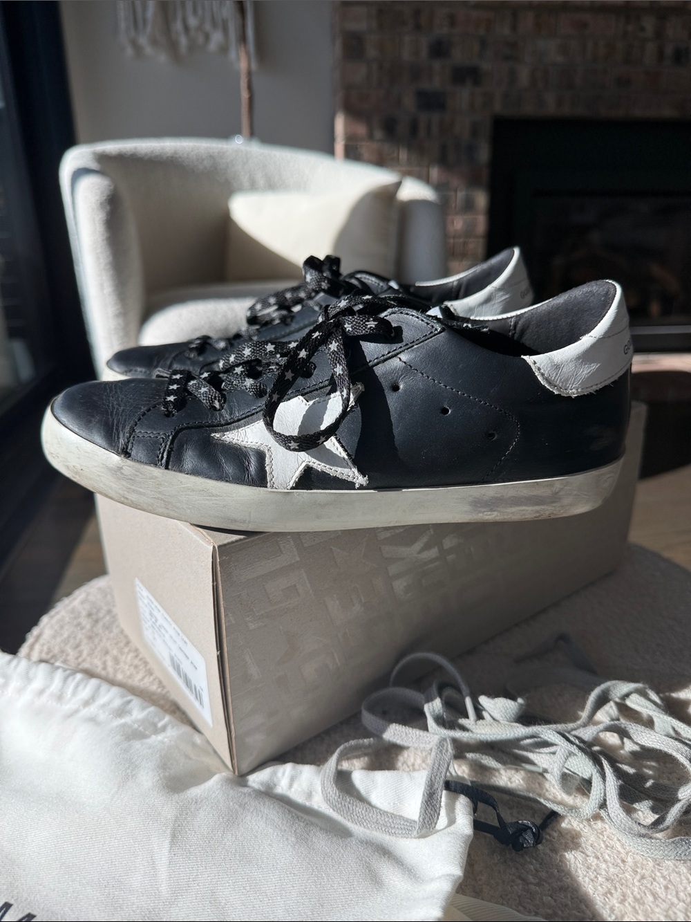Golden Goose Deluxe Brand
Super-Star Low-Top Sneakers size 37 / 7 EUC - Picture 9 of 17